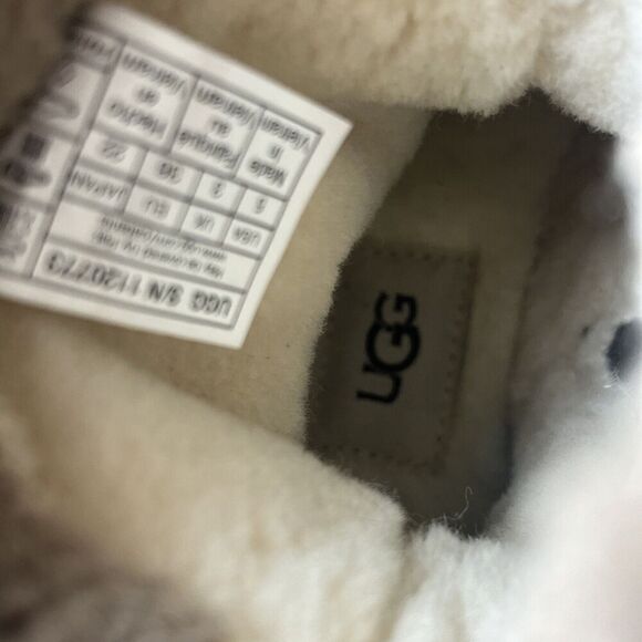 UGG Womens Sz 5 Harrison Cuff Waterproof Boots Black Suede Buckle 1120773 - Picture 9 of 10